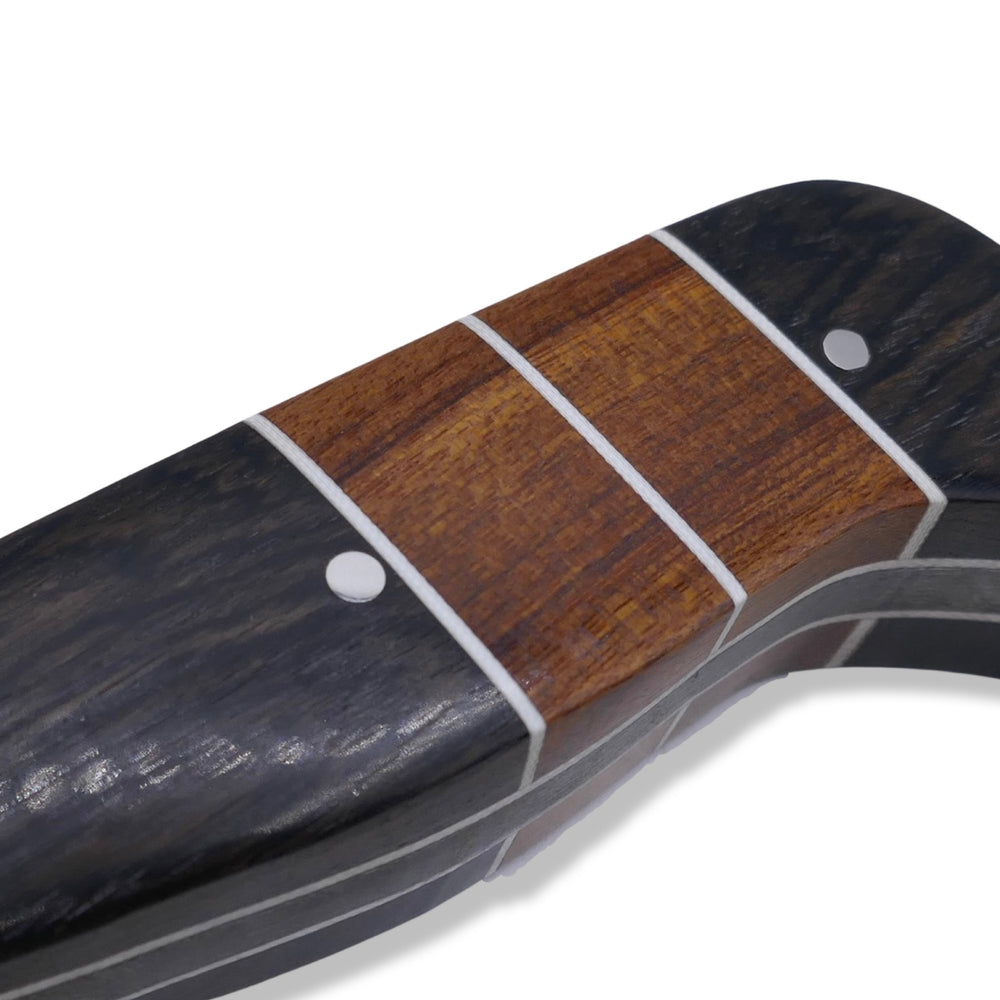 
                      
                        Vendetta - CocoBolo / Iron Wood Inlay / White G-10 Liner
                      
                    