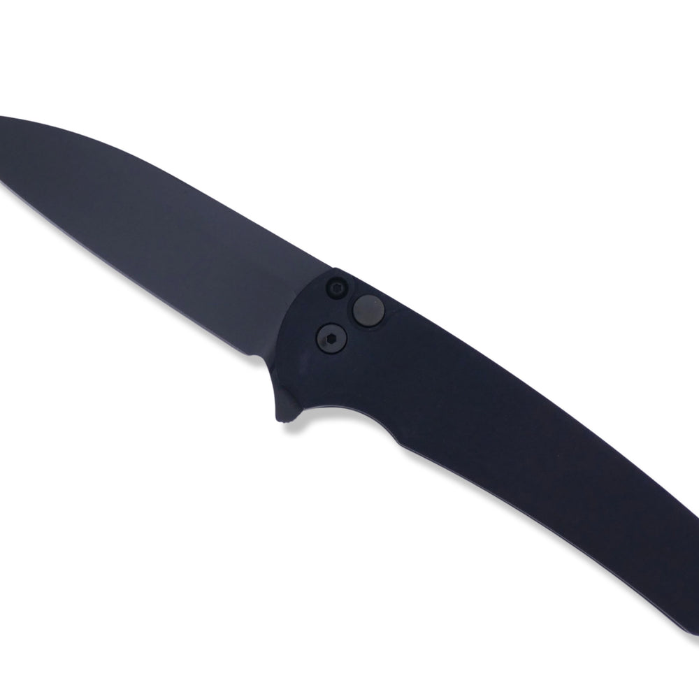 Malibu Flipper - Smooth Black Handle / DLC Magnacut Wharncliffe - Crimson Tactical