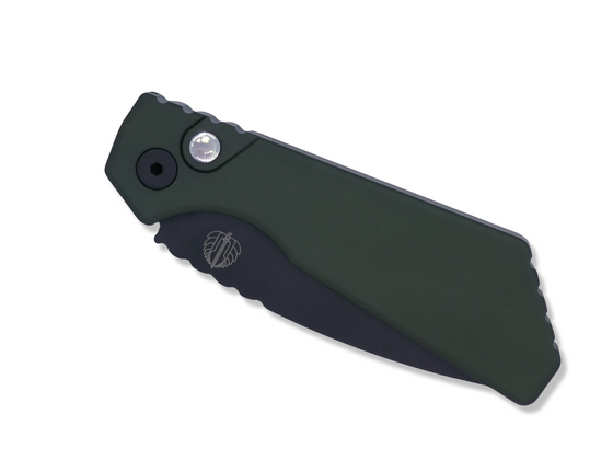Strider PT+ - Green Solid handle / Black Magnacut / Blasted Hardware + Clip / SERIALIZED
