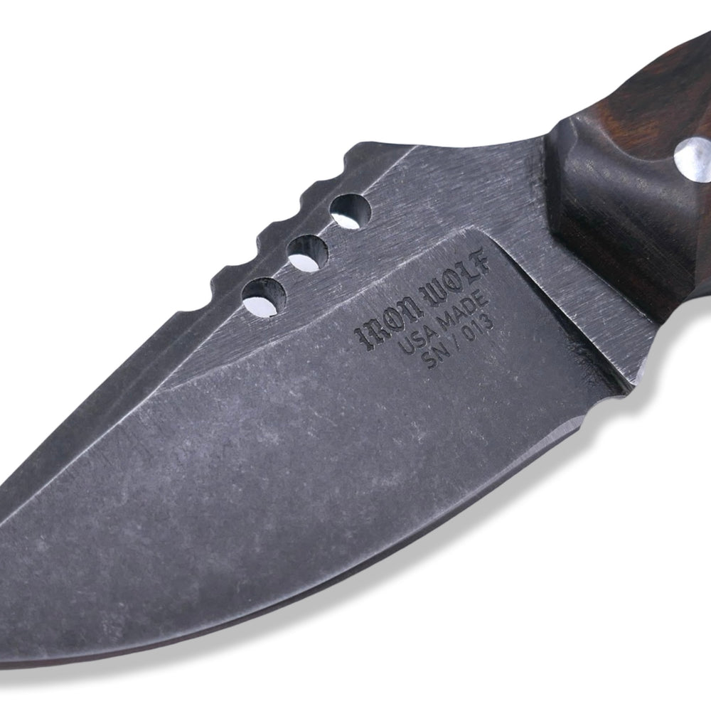 
                      
                        IRON WOLF - Dark Stonewash / Dymalux Handle
                      
                    