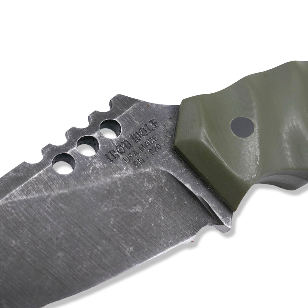 
                      
                        IRON WOLF - Dark Stonewash / OD Green G-10 / Carbon Fiber Pins
                      
                    