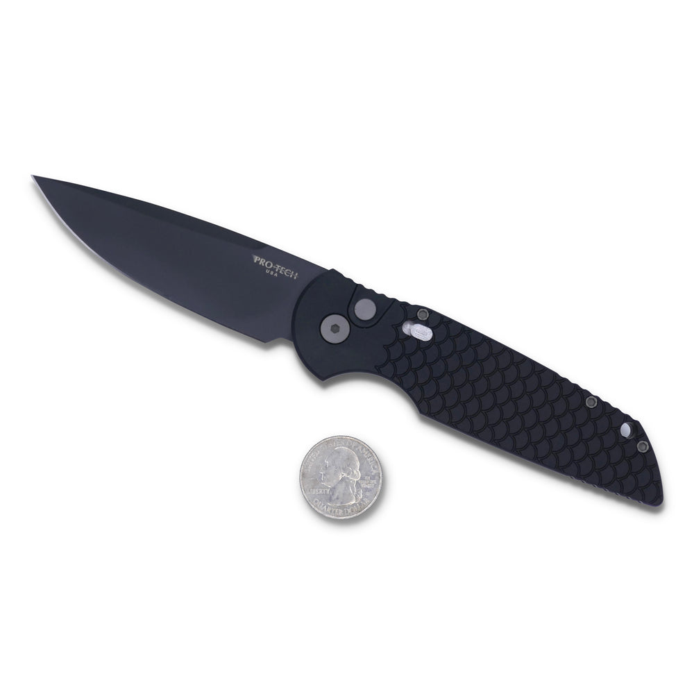 
                      
                        Tactical Response 3 - 3.5” Clip Point Blade / Black Handle with “ Fish Scale “ Engraved Frame / Black Blade - Crimson Tactical
                      
                    